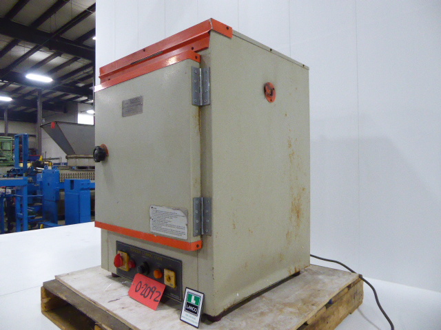Used Oven - Chicago Electric Power Tools Batch Lab Over O2092-Ovens