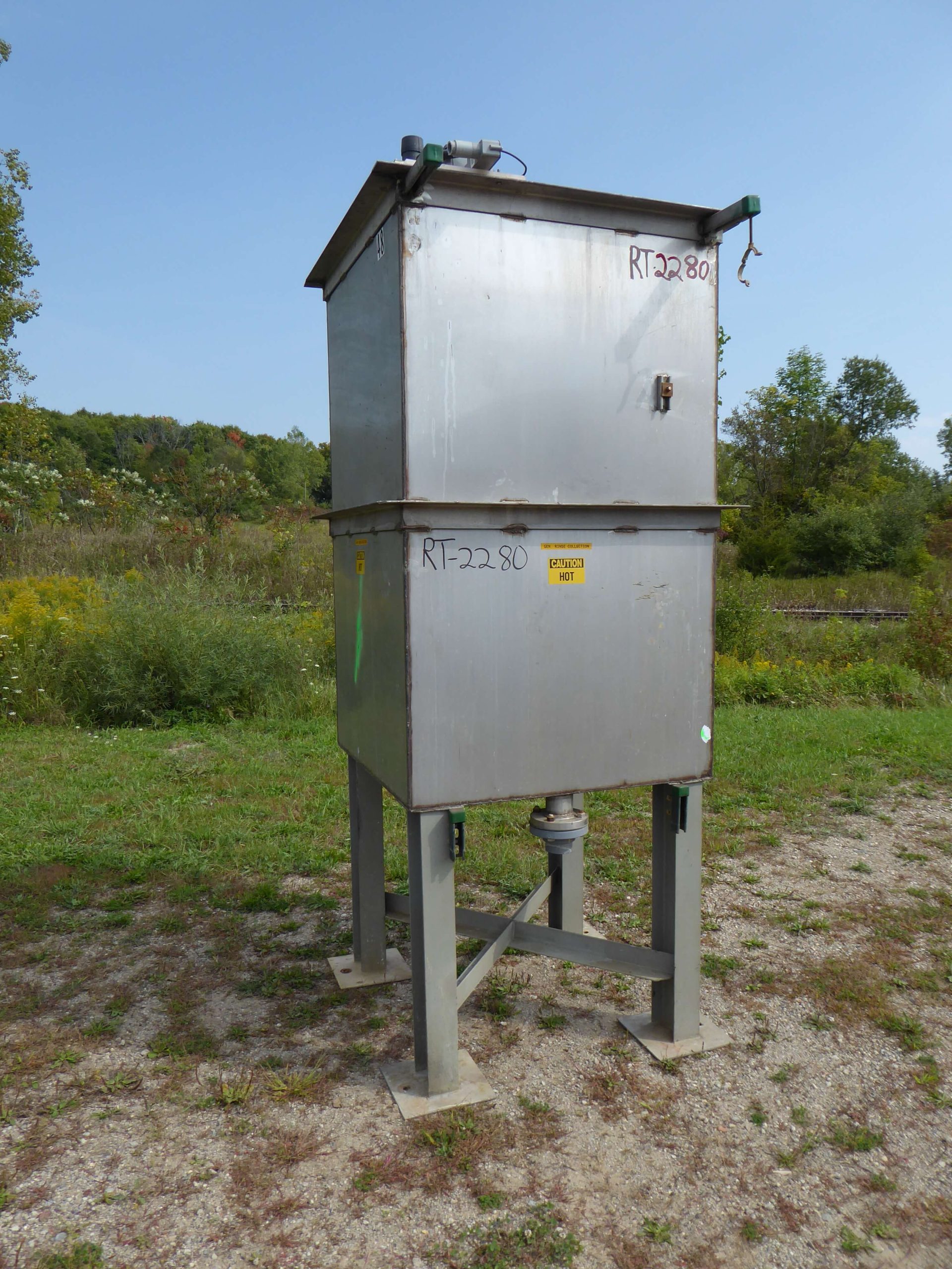 700 Gallon Stainless Steel Rectangular Tank RT2280 | Ronatec