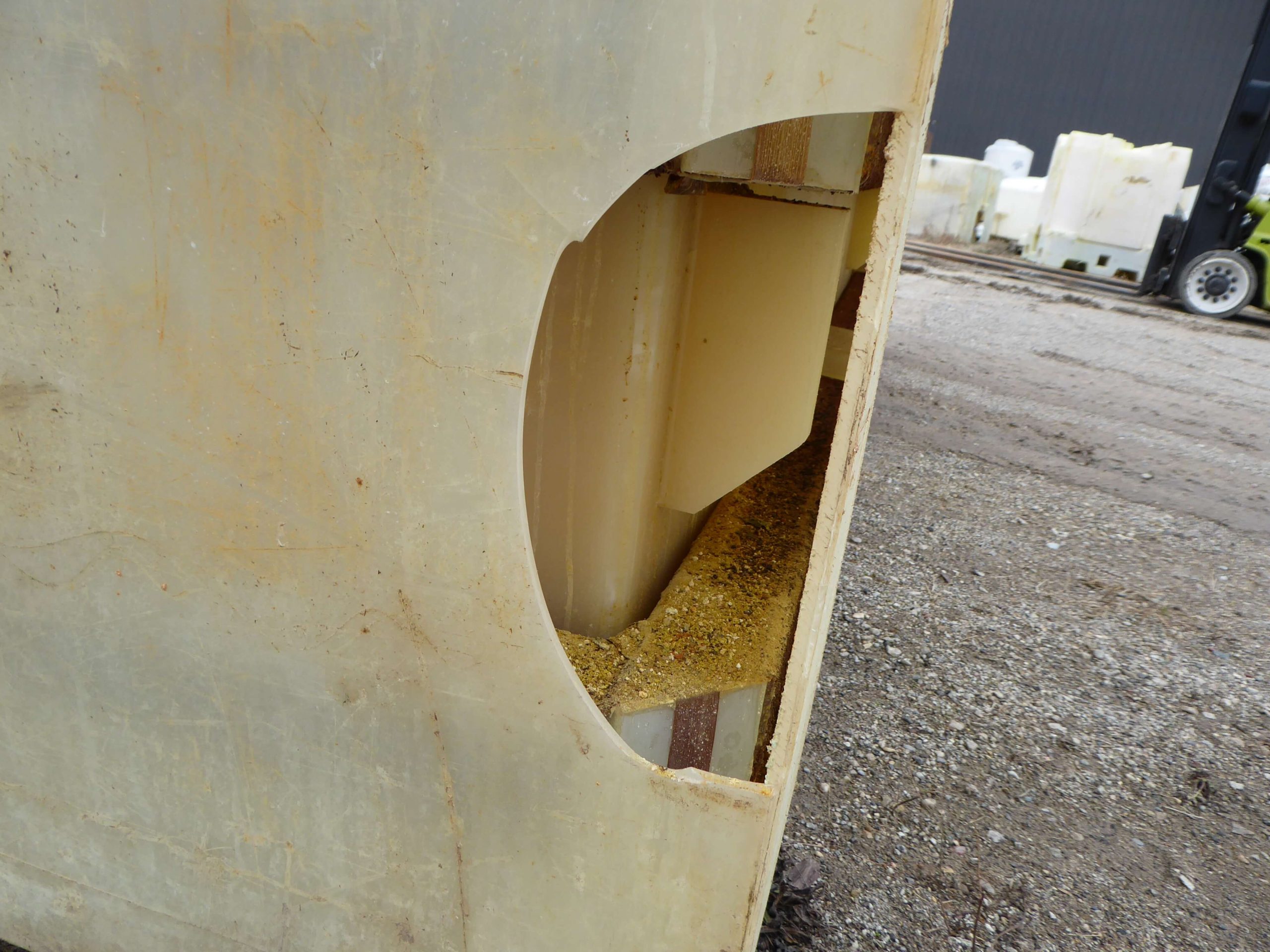 1400 Gallon Poly Rectangular Tank RT2287 - Lanco Corporation | Used ...