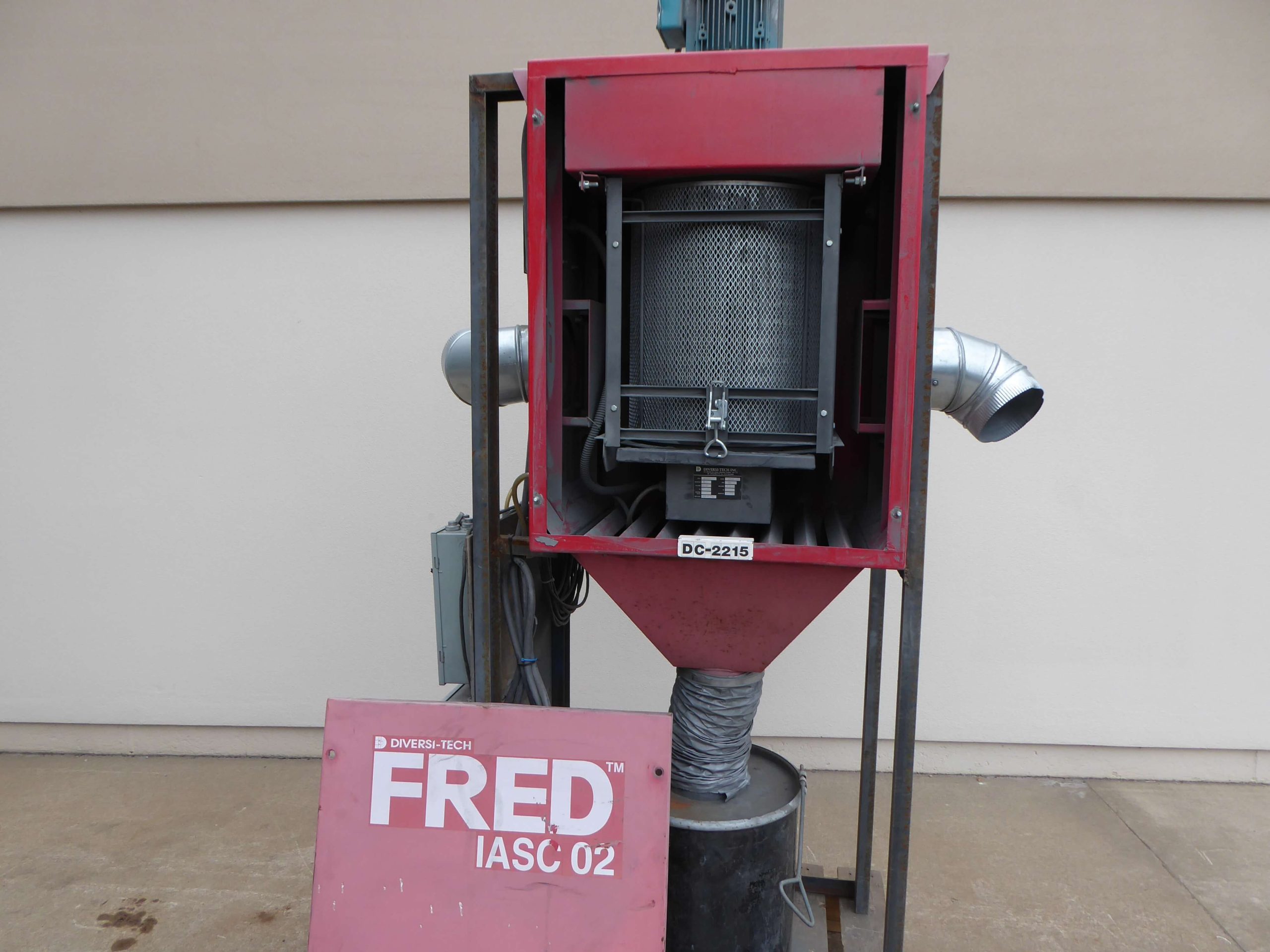 Diversi-Tech 2000 CFM Dust Collector DC2215 - Lanco Corporation