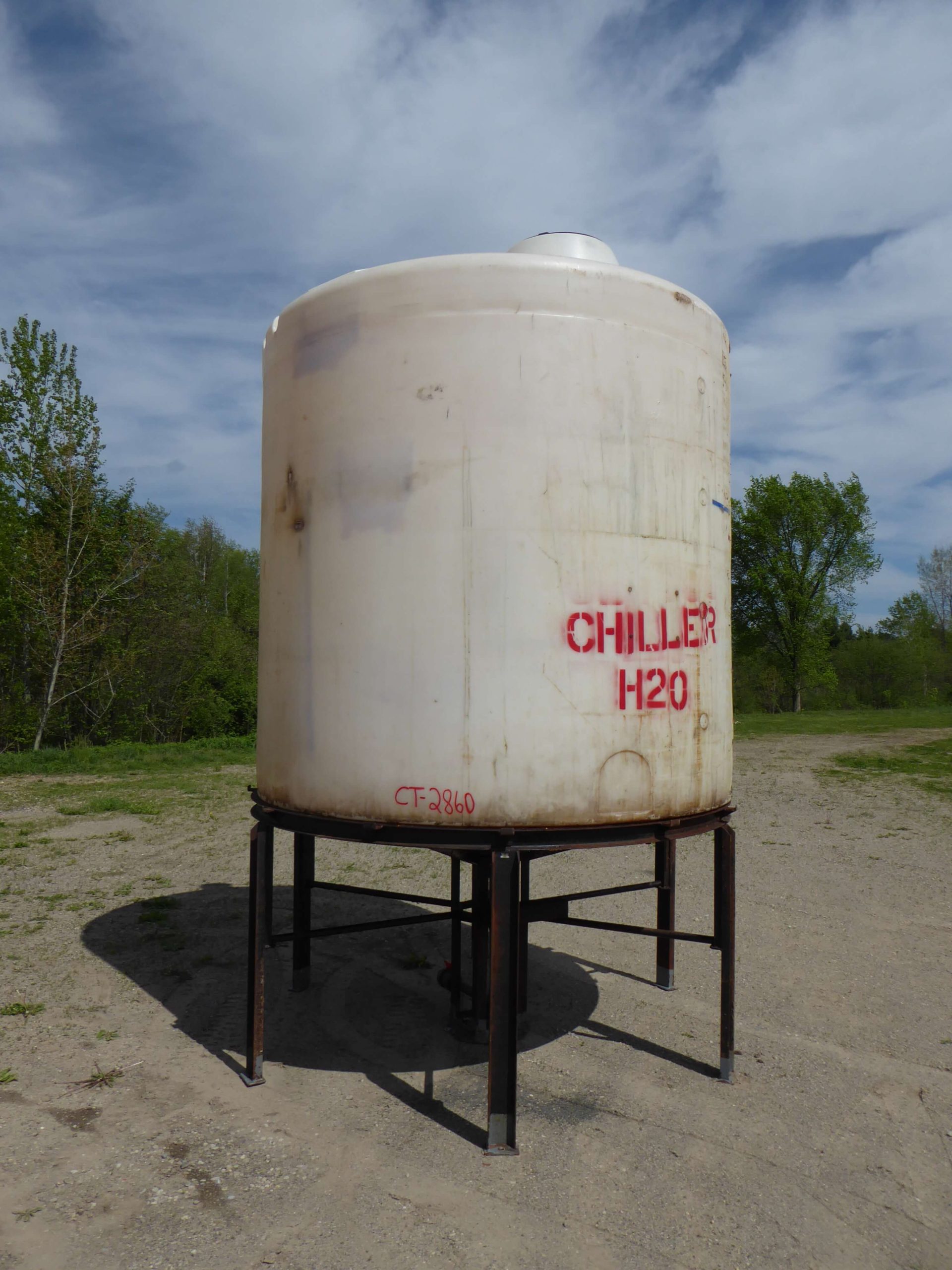 2500 Gallon Poly Round Tank CT2860 - Lanco Corporation | Used ...