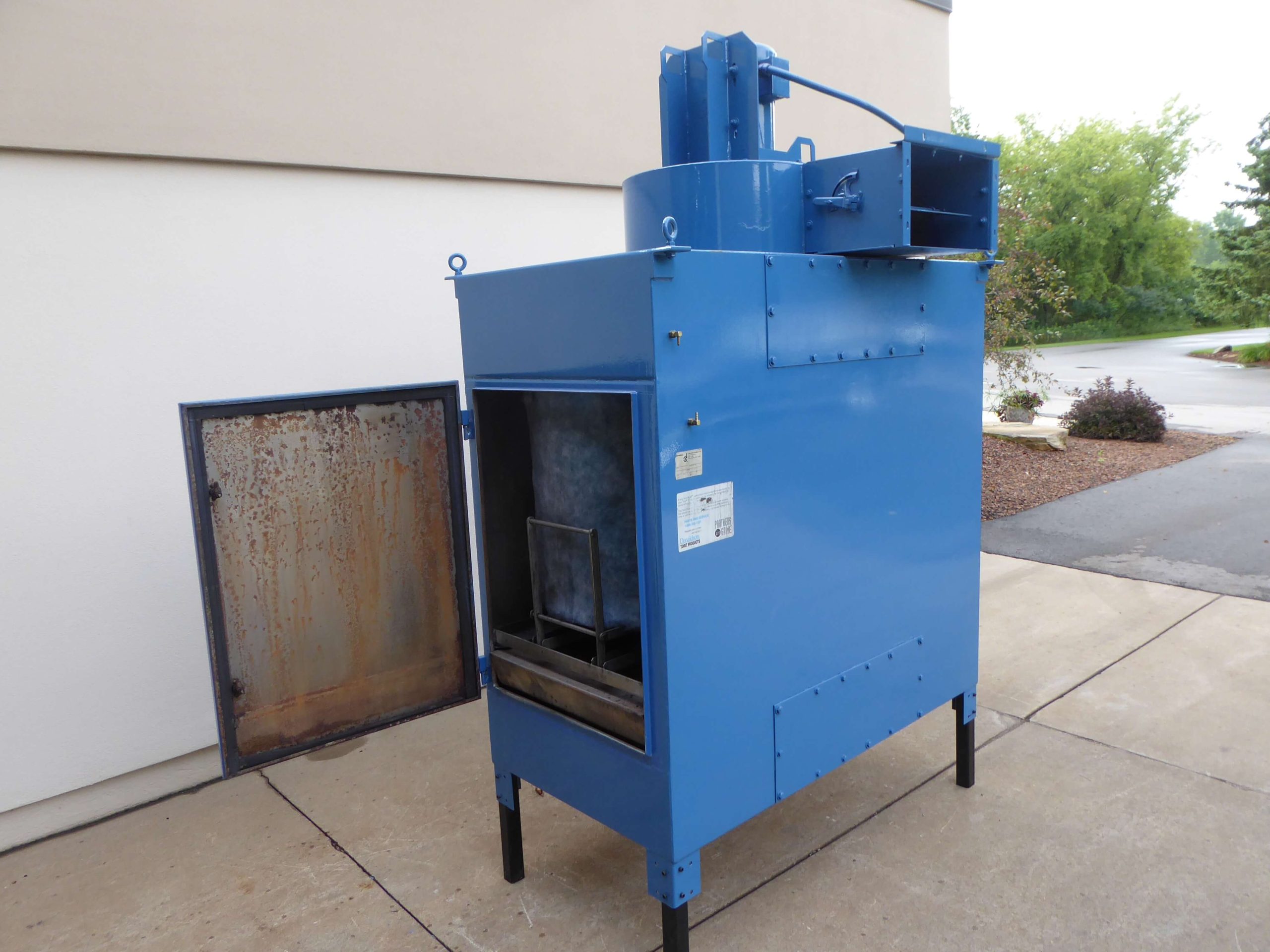 64″L x 32″W x 100″H Lanco Corporation Used Industrial Equipment