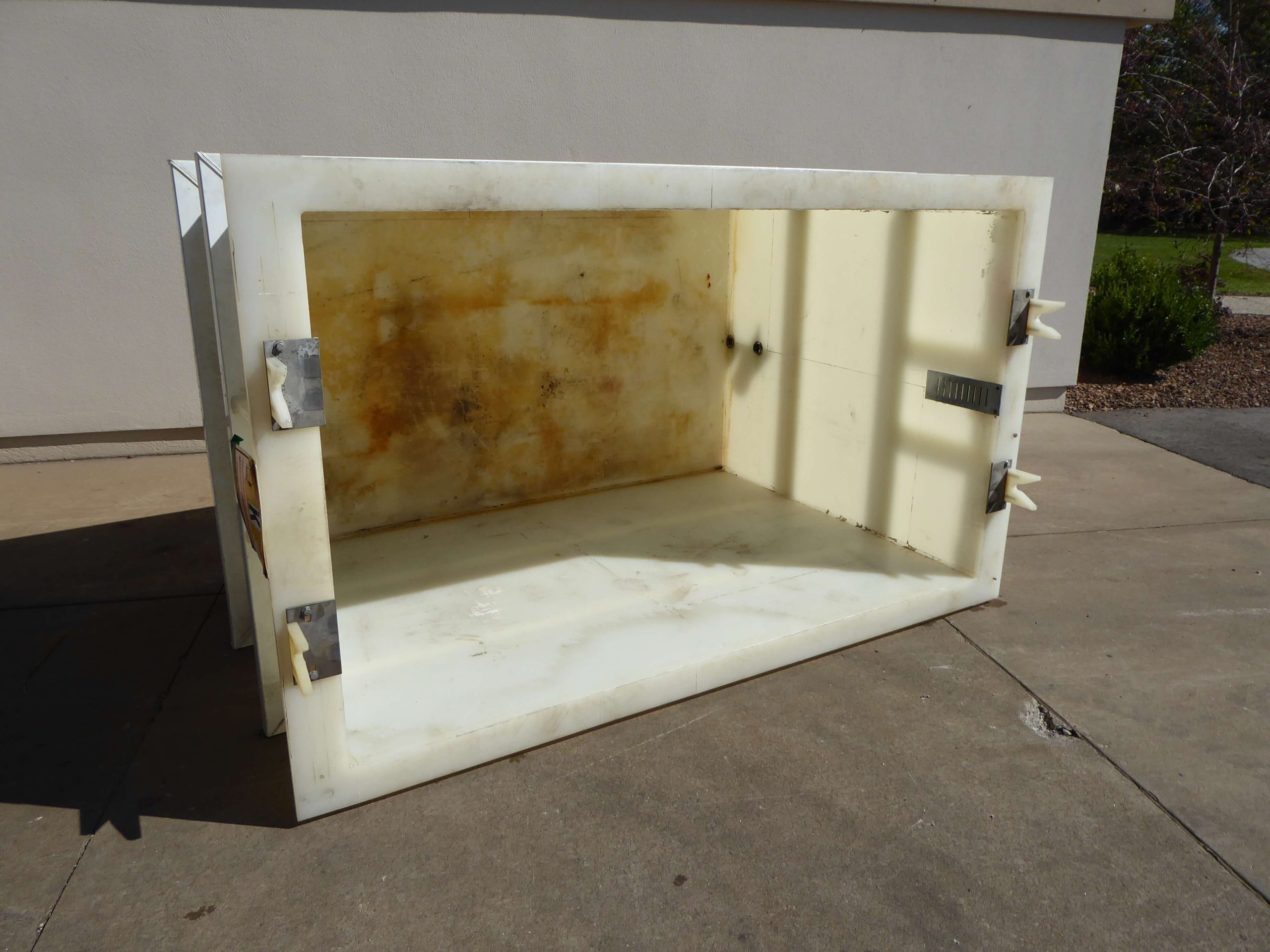 995 Gallon Poly Rectangular Tank RT2294 - Lanco Corporation | Used ...
